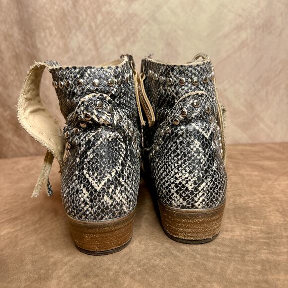 Dingo 866 Gray Snake Print Studded Buckle Strap Zip Up Leather Ankle Booties - Picture 8 of 9